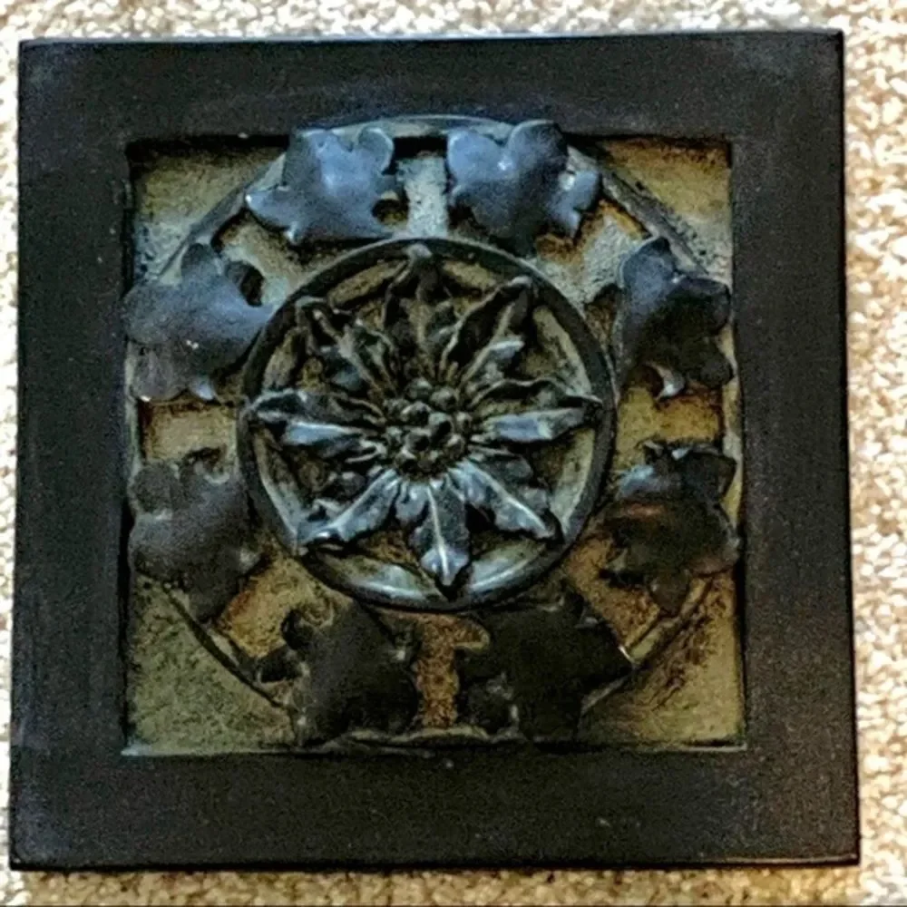 3 Black‎ Resin Composite Wall Plaques